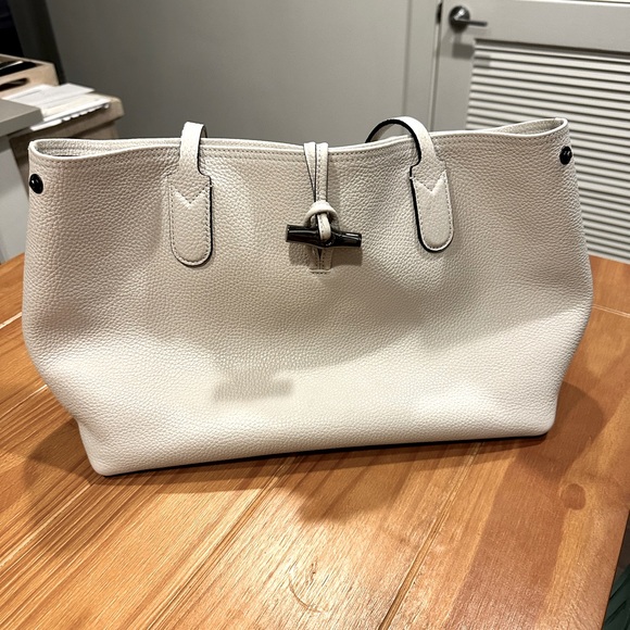 Longchamp Roseau Essential L Tote in White - Picture 2 of 7